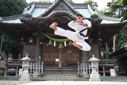 yoko tobi geri karate